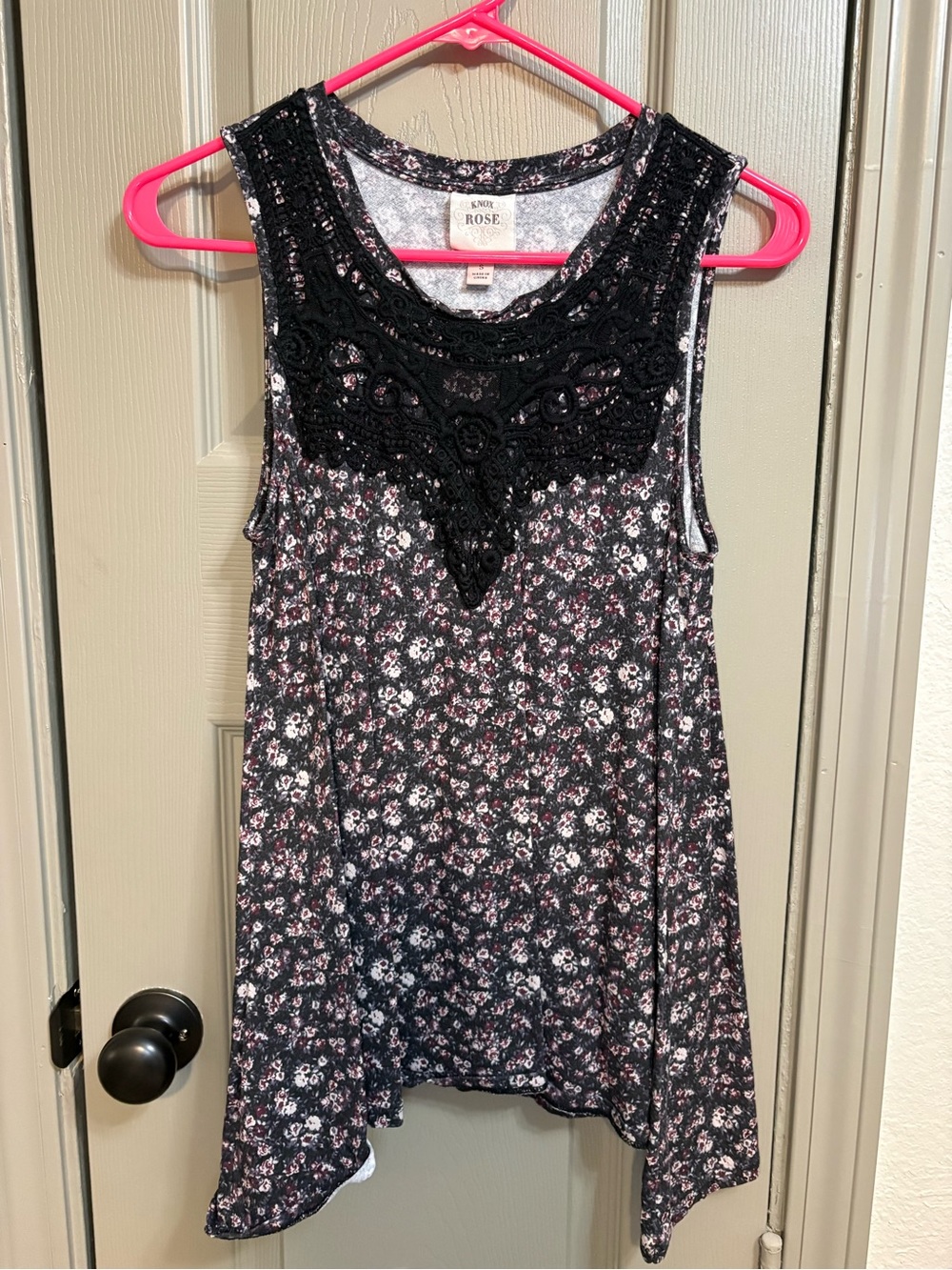 Knox Rose Black Crochet Yoke Floral Tank Top